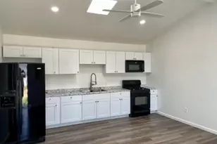 706 S 1st St, Phoenix, AZ 85004 - Photo 3