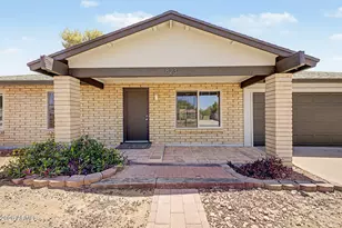 823 E Monte Cristo Ave, Phoenix, AZ 85022 - Photo 5