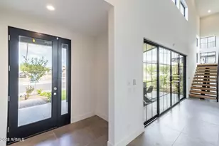 8510 S 9th Dr, Phoenix, AZ 85041 - Photo 7