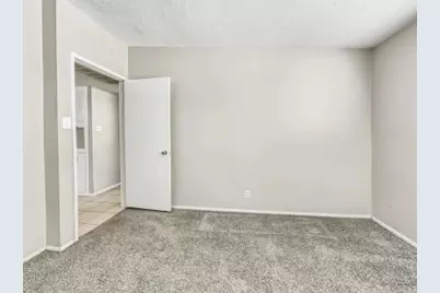 8831 N 37th Drive, Phoenix, AZ 85051 - Photo 7