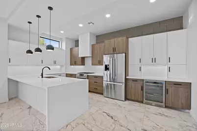 377 E Windsor Avenue #4, Phoenix, AZ 85004 - Photo 3