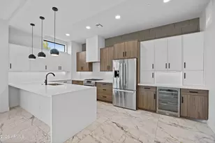 377 E Windsor Ave, Phoenix, AZ 85004 - Photo 3