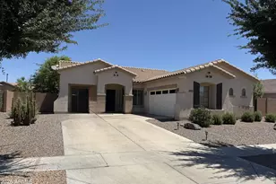 2924 E Coconino Dr, Gilbert, AZ 85298 - Photo 1