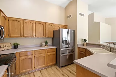 25625 S Flame Tree Drive, Sun Lakes, AZ 85248 - Photo 9