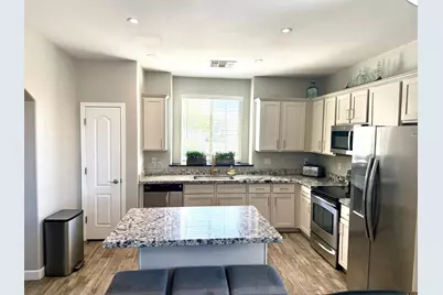 3708 E Kerry Lane, Phoenix, AZ 85050 - Photo 11