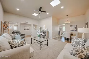 10709 W Sequoia Dr, Sun City, AZ 85373 - Photo 11