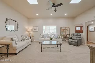 10709 W Sequoia Dr, Sun City, AZ 85373 - Photo 11