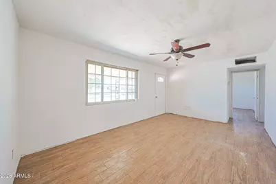2809 W El Caminito Drive, Phoenix, AZ 85051 - Photo 9