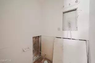 2809 W El Caminito Dr, Phoenix, AZ 85051 - Photo 13