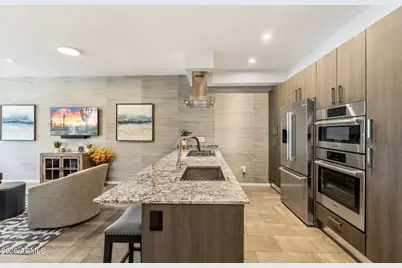 7120 E Kierland Boulevard #819, Scottsdale, AZ 85254 - Photo 5