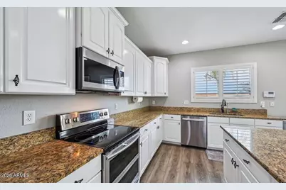 9574 W Quail Avenue, Peoria, AZ 85382 - Photo 9