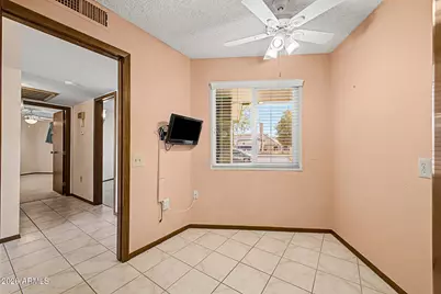 13813 N Thunderbird Boulevard, Sun City, AZ 85351 - Photo 17