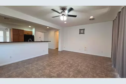 21742 N Bradford Drive, Maricopa, AZ 85138 - Photo 7