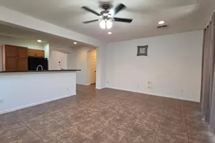 21742 N Bradford Dr, Maricopa, AZ 85138 - Photo 7