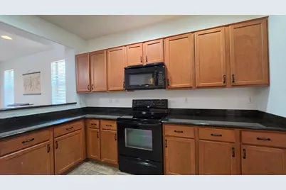 21742 N Bradford Drive, Maricopa, AZ 85138 - Photo 5
