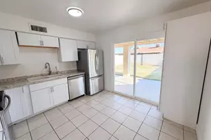 1251 E Grove Cir, Mesa, AZ 85204 - Photo 7