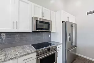 1502 E Divot Dr, Tempe, AZ 85283 - Photo 17