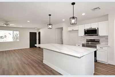 10537 W La Jolla Drive, Sun City, AZ 85351 - Photo 21