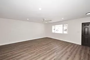 10537 W La Jolla Dr, Sun City, AZ 85351 - Photo 11