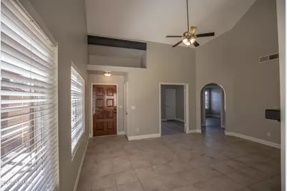 1820 E Secretariat Drive, Tempe, AZ 85284 - Photo 9