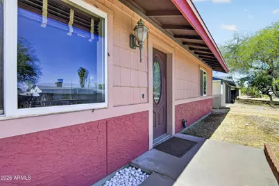 704 E Peppertree Avenue, Apache Junction, AZ 85119 - Photo 33