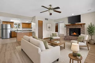 704 E Peppertree Ave, Apache Junction, AZ 85119 - Photo 1