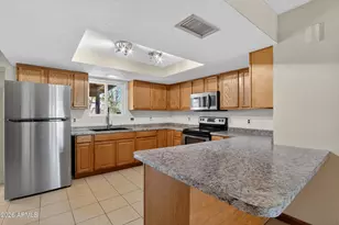 704 E Peppertree Ave, Apache Junction, AZ 85119 - Photo 5