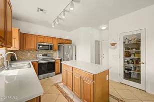 6025 S 15th Dr, Phoenix, AZ 85041 - Photo 13