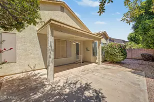 1405 S Park Grove Cir, Gilbert, AZ 85296 - Photo 31