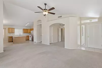 921 E Montoya Lane, Phoenix, AZ 85024 - Photo 3