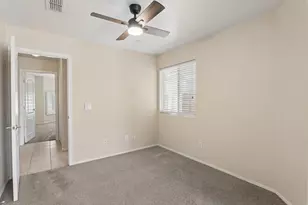 921 E Montoya Ln, Phoenix, AZ 85024 - Photo 11
