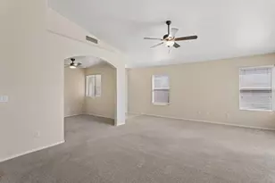 921 E Montoya Ln, Phoenix, AZ 85024 - Photo 13