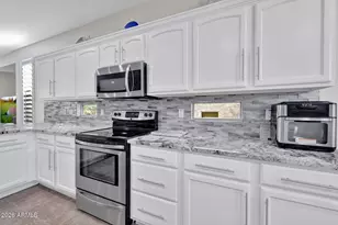 12423 W Hedge Hog Pl, Peoria, AZ 85383 - Photo 15