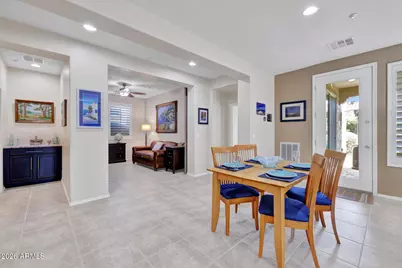 12423 W Hedge Hog Place, Peoria, AZ 85383 - Photo 11
