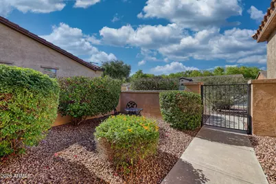 12423 W Hedge Hog Place, Peoria, AZ 85383 - Photo 5