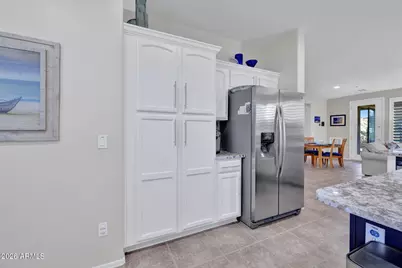12423 W Hedge Hog Place, Peoria, AZ 85383 - Photo 17