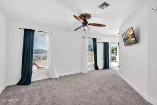 1401 W Sandpiper Dr, Gilbert, AZ 85233 - Photo 49