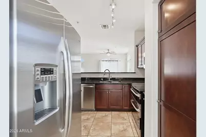 2725 E Mine Creek Road #1013, Phoenix, AZ 85024 - Photo 9