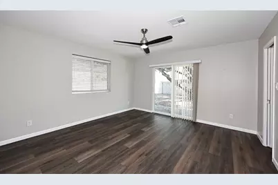 10002 W Tarrytown Avenue, Sun City, AZ 85351 - Photo 13
