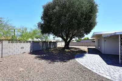 10002 W Tarrytown Avenue, Sun City, AZ 85351 - Photo 27