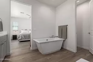 3746 E Earll Dr, Phoenix, AZ 85018 - Photo 17