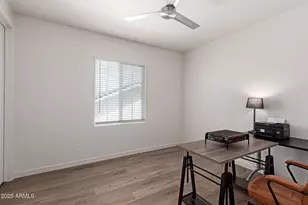 3746 E Earll Dr, Phoenix, AZ 85018 - Photo 23