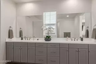 3746 E Earll Dr, Phoenix, AZ 85018 - Photo 15