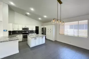 2670 E Hulet Dr, Chandler, AZ 85225 - Photo 13
