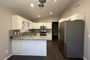 15012 N 85th Dr, Peoria, AZ 85381 - Photo 13