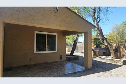 2224 W Harwell Road, Phoenix, AZ 85041 - Photo 9