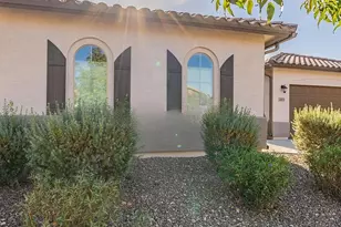 2811 W Pollack St, Phoenix, AZ 85041 - Photo 1