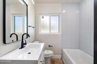 703 W Palo Verde Drive, Phoenix, AZ 85013 - Photo 9