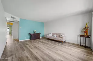 520 S Greenfield Rd, Mesa, AZ 85206 - Photo 3