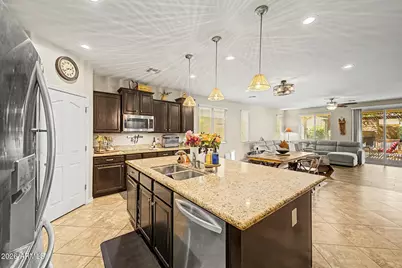 12032 W Via Del Sol Court, Sun City, AZ 85373 - Photo 7